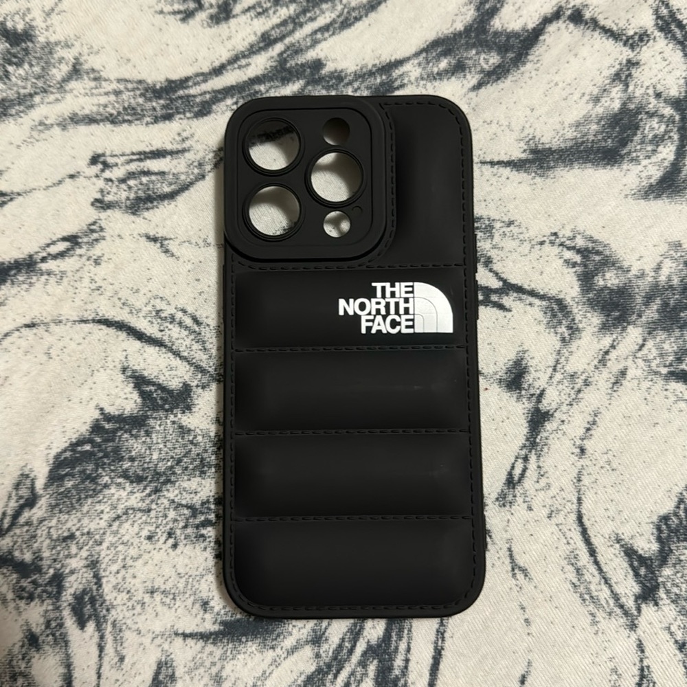 I phone 15 pro northern place cover